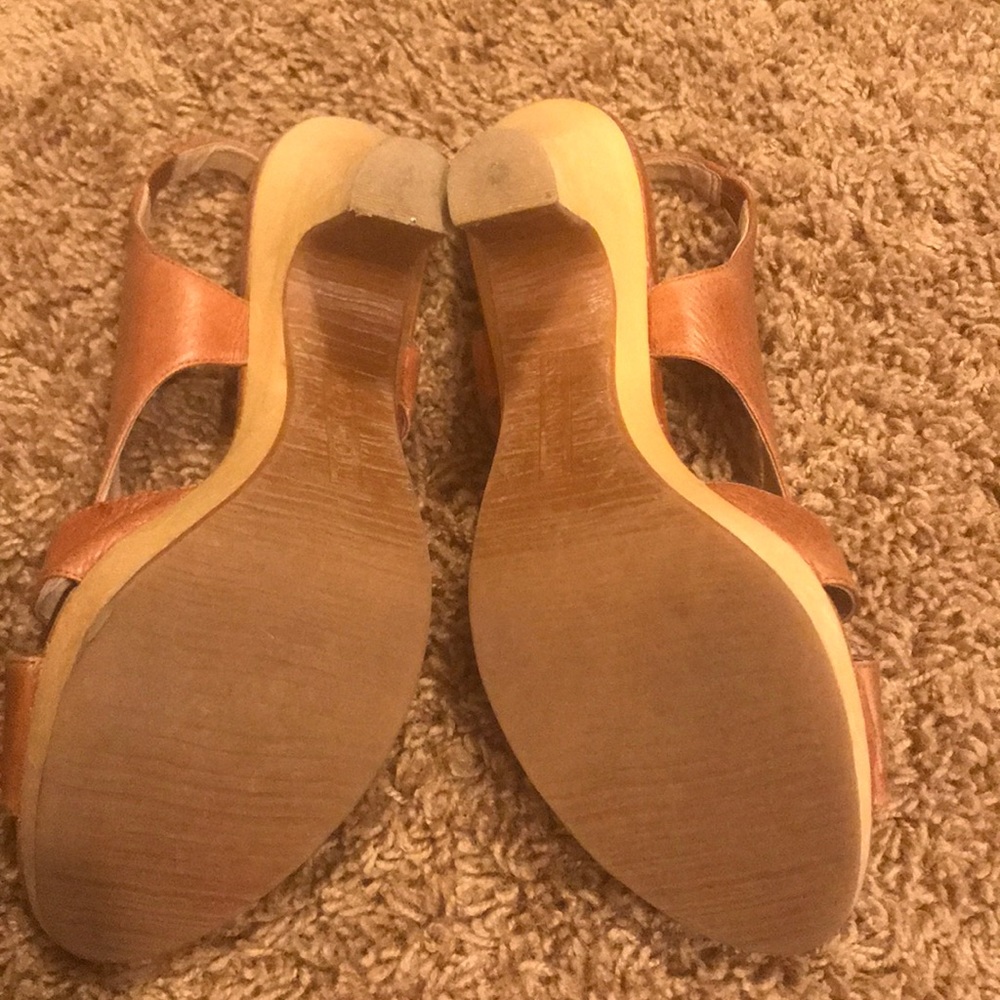 Sandals - Picture 3 of 4
